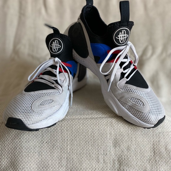 Nike Huarache E.D.G.E. Running Sneakers - Picture 2 of 9